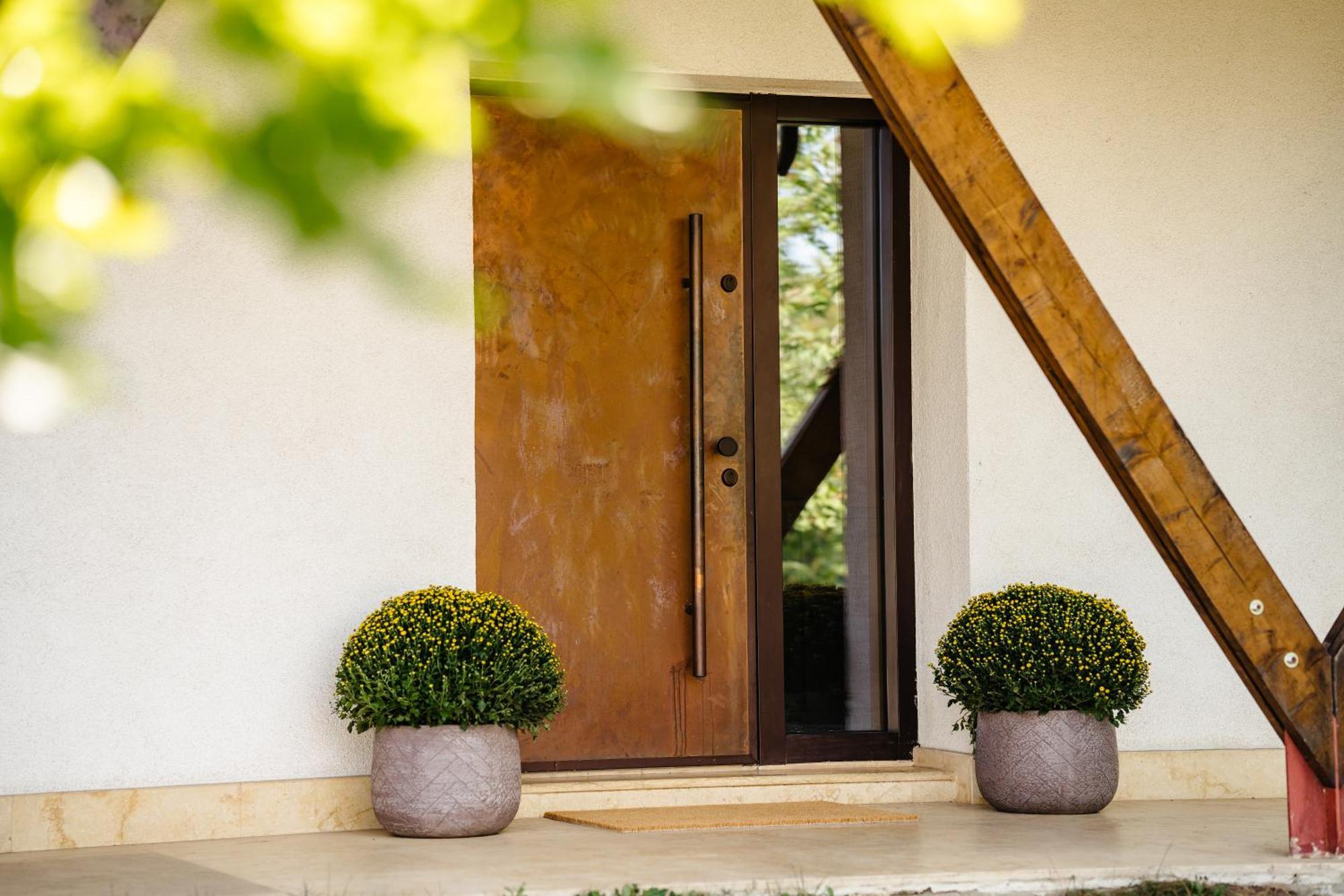 The Tribe Alpaca Retreat Hotel Branesti Ngoại thất bức ảnh